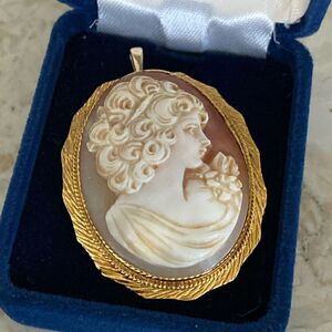 10K Vintage Siffari Hand Carved Shell Cameo Brooch / Pendant